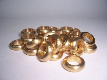 Anillas en latón